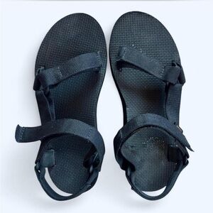 Women's Black Sandals